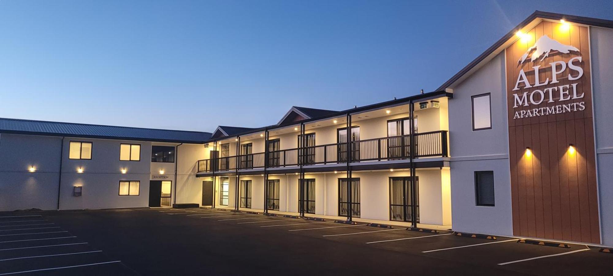 Alps Motel & Apartments ツイゼル エクステリア 写真